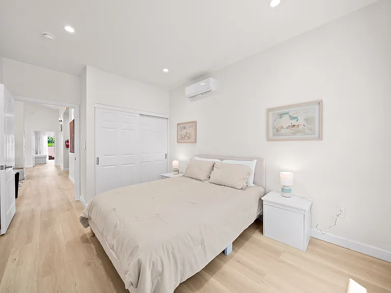 1316 S Raleo Ave — Photo 21