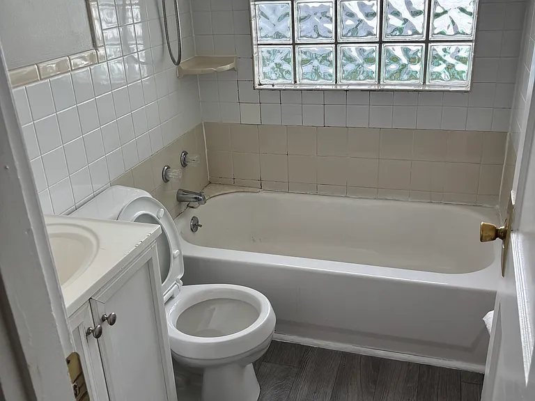 332 Inverness Ave — Photo 7