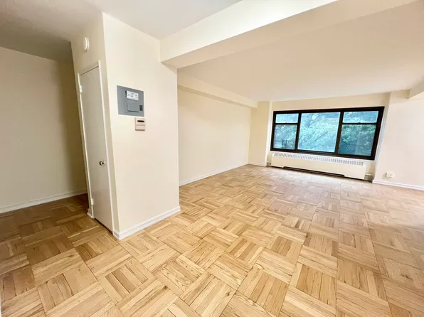 21-15 34th Avenue image 3 of 21