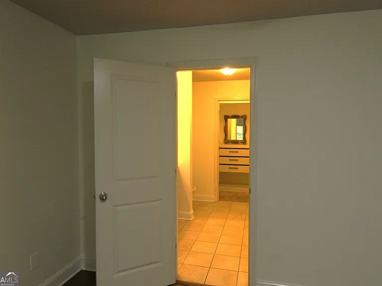 726 Garbrooke Dr — Photo 9