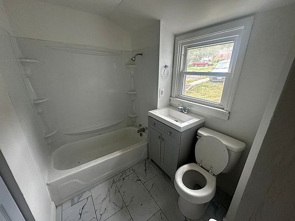 2nd image of 414 S 22nd St