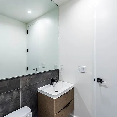 Rented by Nooklyn NYC LLC | media 76