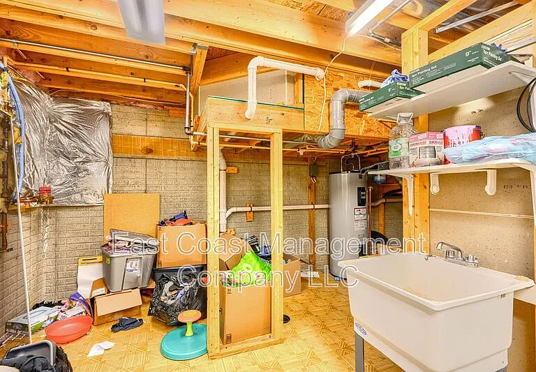 403 Deerhill Cir — Photo 32