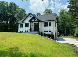 19 Foster Rd, Southwick, MA 01077