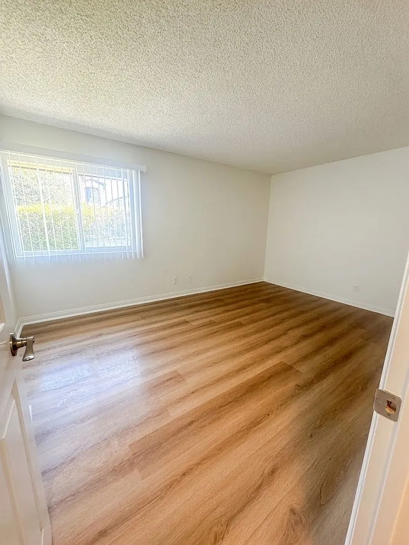 2 bed, 1.5 bath, 850 sqft, $2,795 — Photo 4