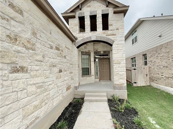 2nd image of 117 Blue Oak Blvd