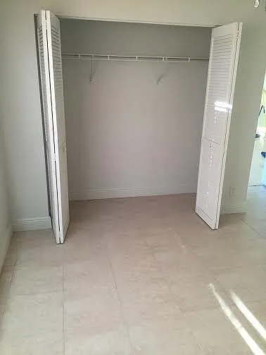 1440 Lake Crystal Dr #B — Photo 5