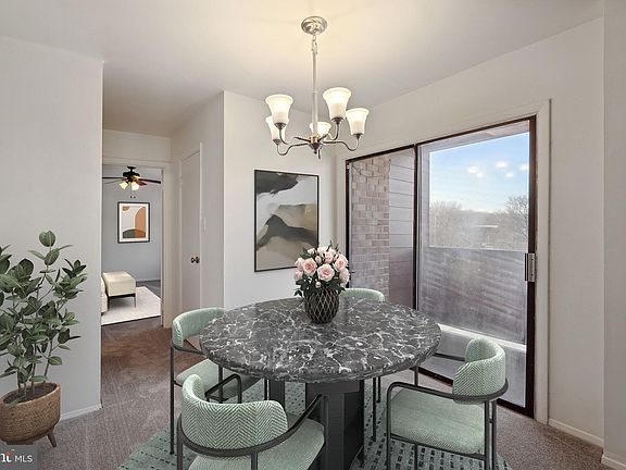 4th image of 1501 S George Mason Dr APT 23