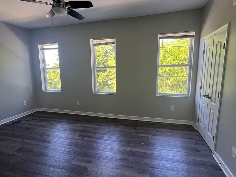 511 Wildwood Pkwy — Photo 13