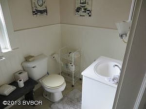 Upstairs Bathroom