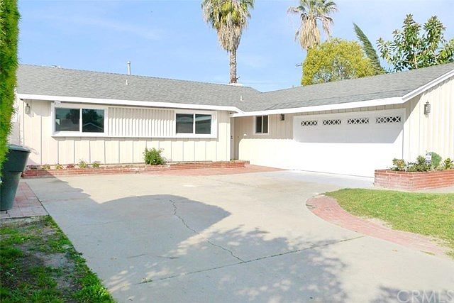 1st image of 10921 Marian Dr