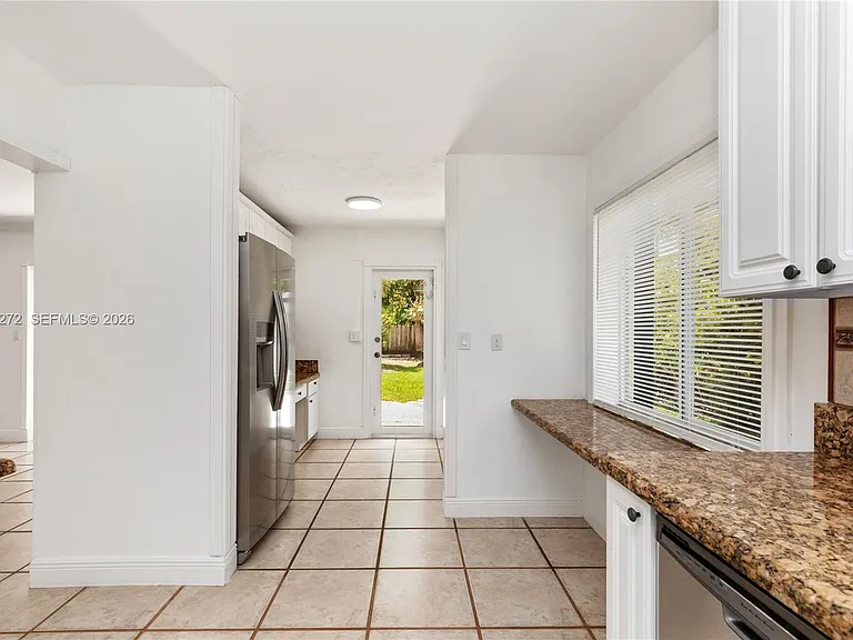 9030 SW 184th Ter — Photo 34