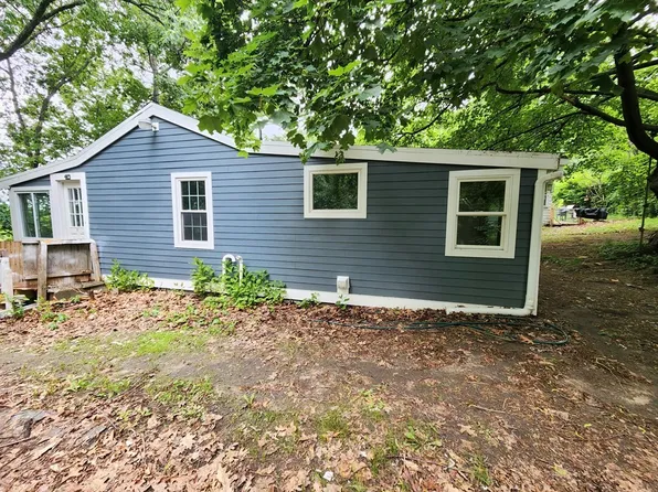 12 Kimball St, Lunenburg, MA 01462