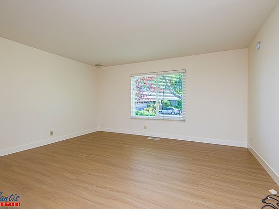 2nd image of 769 Palm Ct