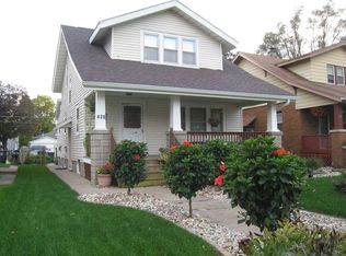420 19th Ave, Moline, IL 61265