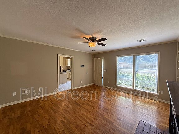 4th image of 5523 S Madison Ave
