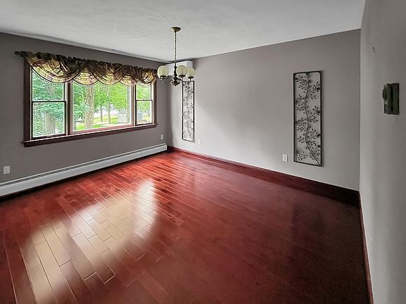 5th image of 12967 Treasure Lake Rd