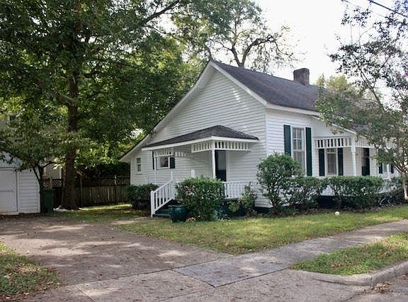 side porch with private driveway