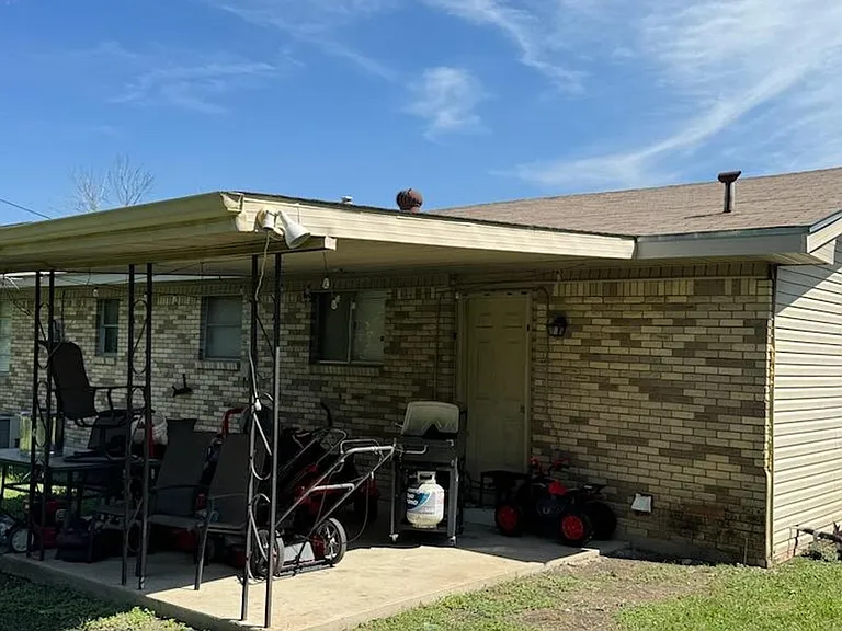 109 W Robin Ln — Photo 13