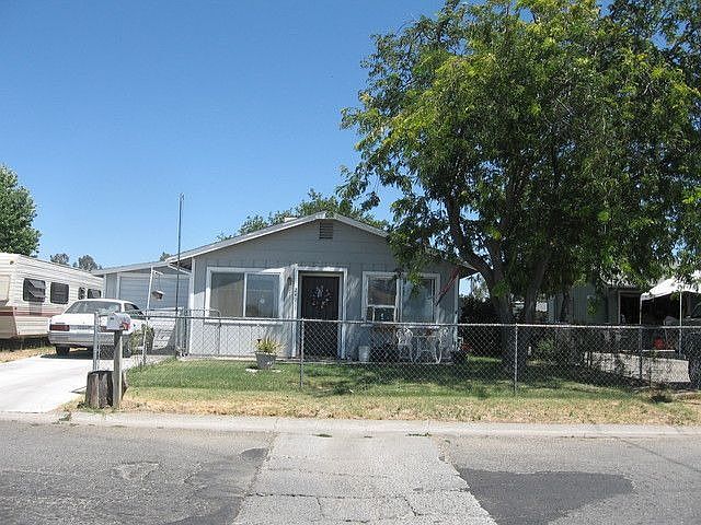 2nd image of 249 Marguerite Ave