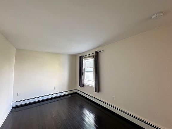 5th image of 3 Jefferson St #3