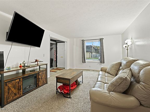 5th image of 1651 Mentor Ave APT 807