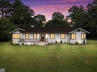 1099 Pine Valley Rd, Griffin, GA 30224