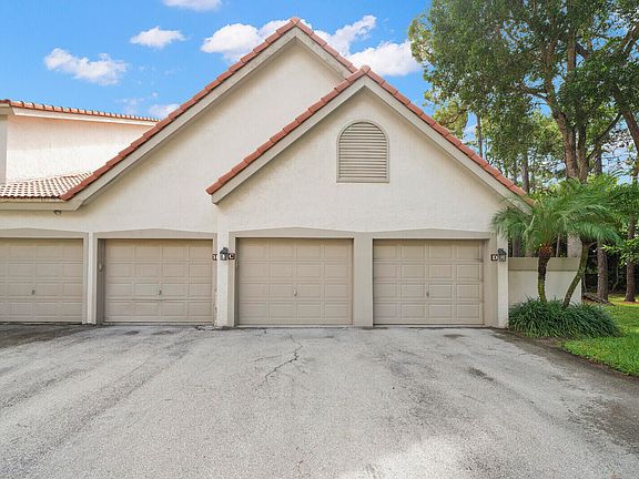 2nd image of 5780 Coach House Circle #C