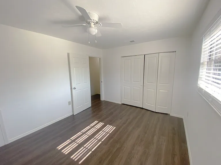 3906 SW 26th Terrace — Photo 9