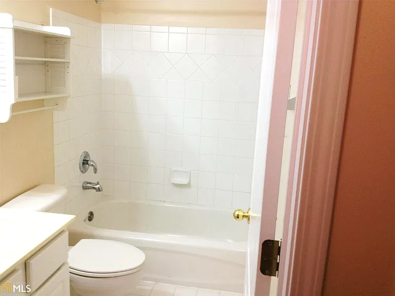 699 Oakview Trl — Photo 19