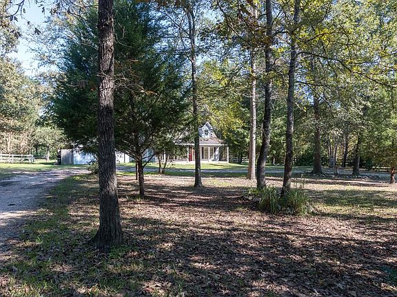 3rd image of 11814 Brownwood Dr