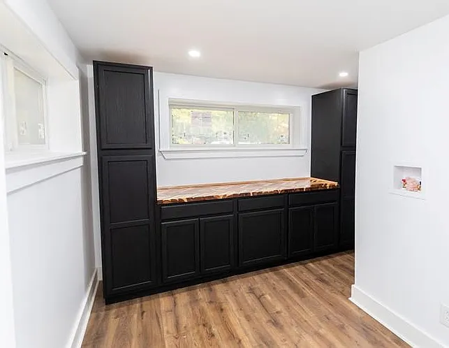 114 Locust St — Photo 8