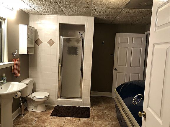 5th image of 5210 Maplewood Ln