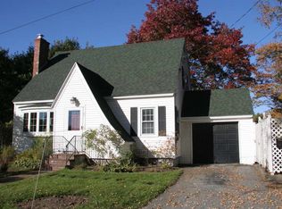 69 Nelson St, St Johnsbury, VT 05819
