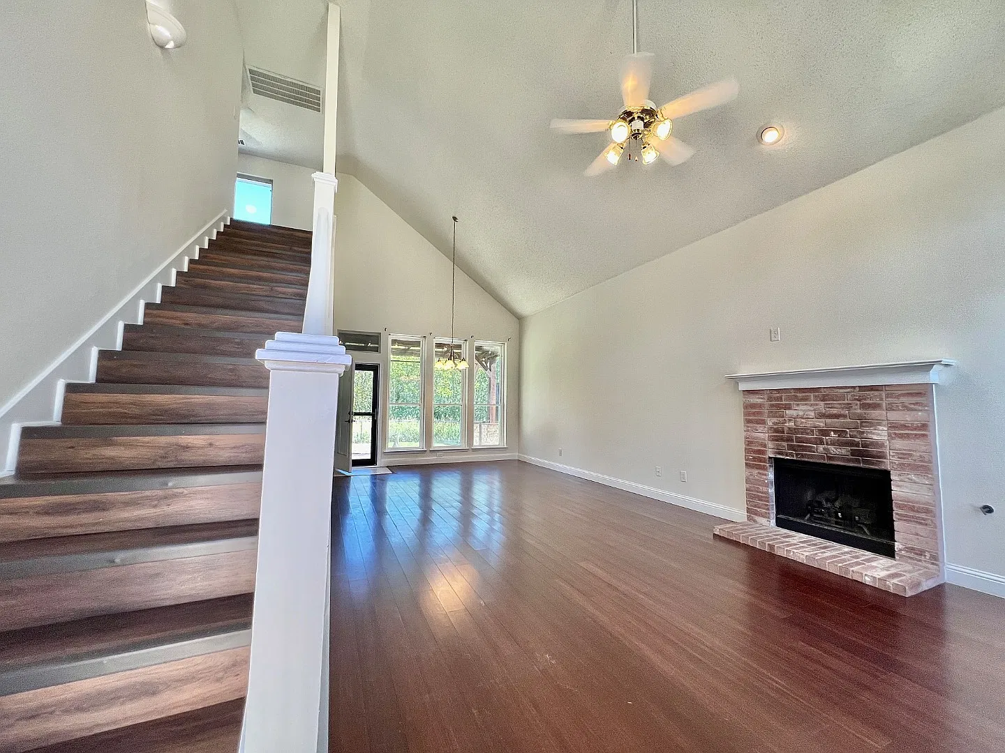 Special: $1,200 off First Month Rent! | Charming 3-Bed Home with Vaulted Ceilings, Big Backyard &... — Photo 3