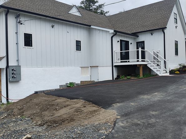 251 Lattintown Rd #A