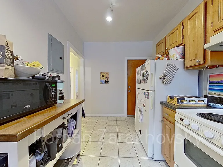 1950 Beacon St #2 — Photo 20