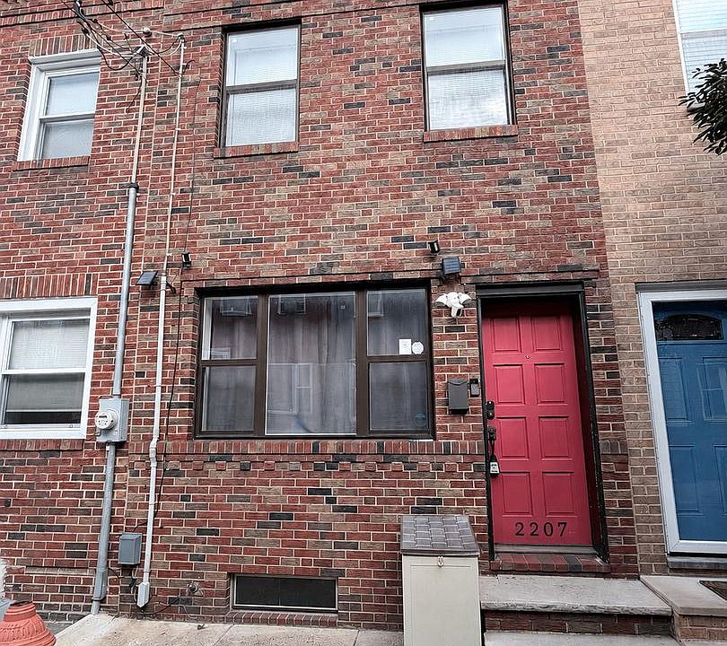 1st image of 2207 S Clarion St