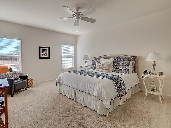 5th image of 29588 Lonny Ln