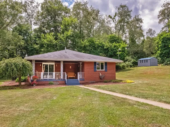 1555 Harvey Run Rd, Freedom, PA 15042