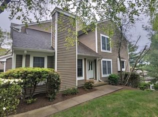 18 Dorset Ln, Bedminster, NJ 07921