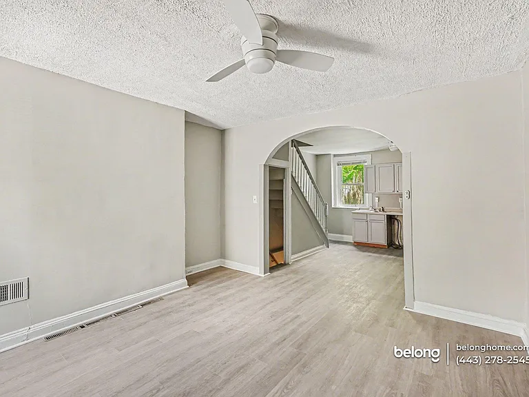 1111 W Lombard St — Photo 19