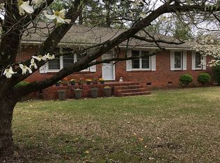 108 Barnett Dr, Bishopville, SC 29010