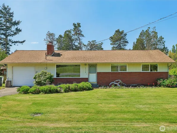 1313 Orchard Loop, Oak Harbor, WA 98277
