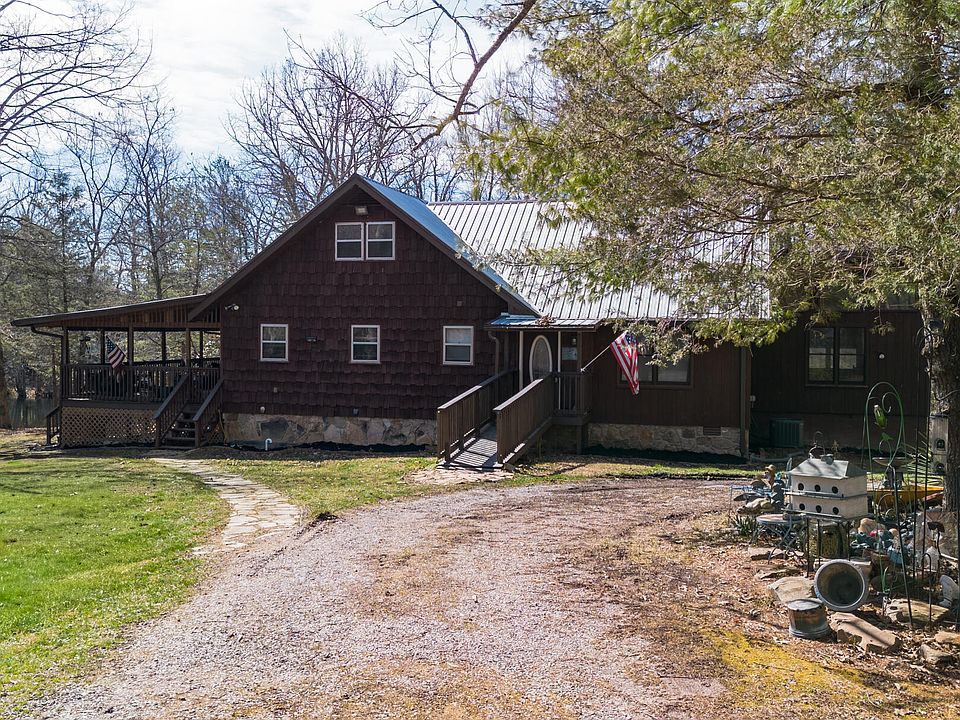 1st image of 143 Farmers Creek Ln