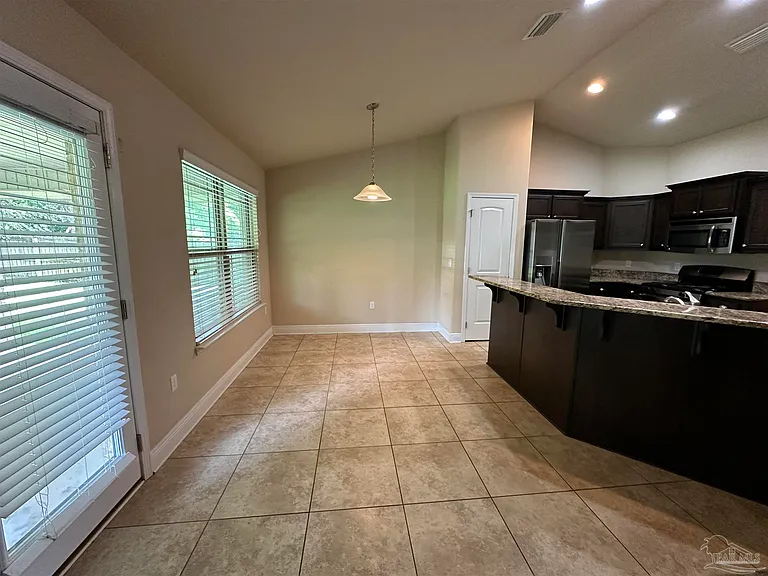 4700 Belvedere Cir — Photo 8