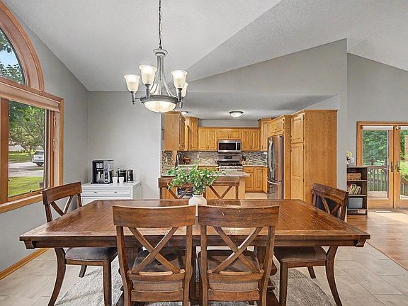 3rd image of 1805 Southwood Trl