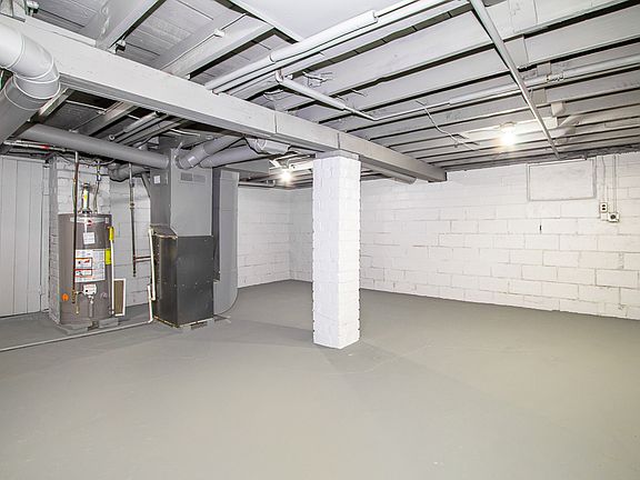 5th image of 1451 Miami Ct NE