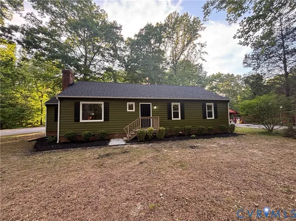7700 Timber Dr, Quinton, VA 23141