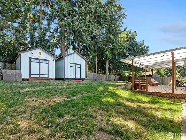 444 Marine View Pl — Photo 24